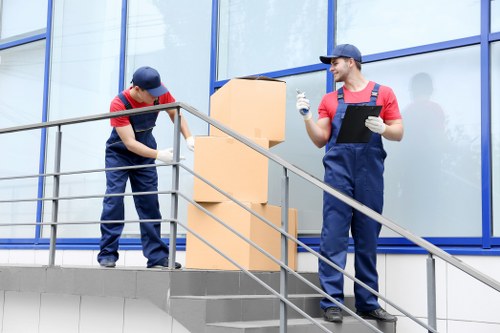 Removal company in Lambeth helping with a home move